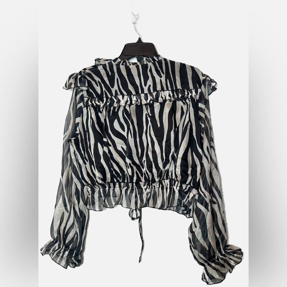 NWT Area Stars Bari Animal Print Crop Top in Animal Print - Picture 6 of 6
